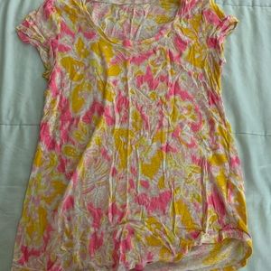 Lilly Pulitzer shirt, worn once size medium